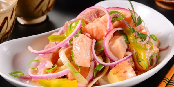 Receta de ceviche de perca y langostinos